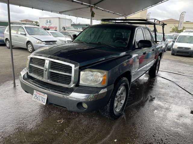 2005 DODGE DAKOTA