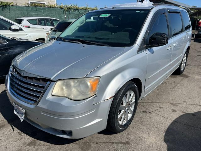 2008 CHRYSLER T AND C